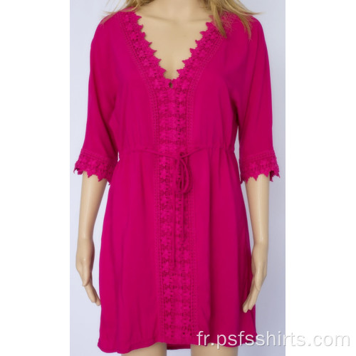 Robe mi-longue avec rose rouge